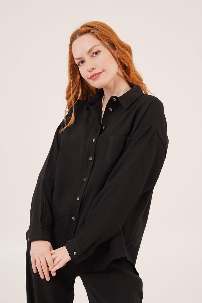 Lustrin Camisa Negra Al Por Mayor Con Hombros Bajos Y Bolsillo Único Con Estampado De Bofetadas Ropa al por mayor Casual