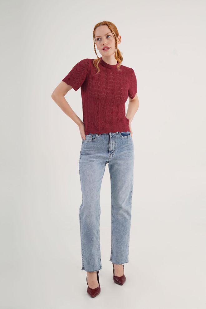 Lustrin Bordowa Czerwona Bluzka Z Zabudowanym Dekoltem I Krótkim Rękawem Hurtowa sprzedaż odzieży 1