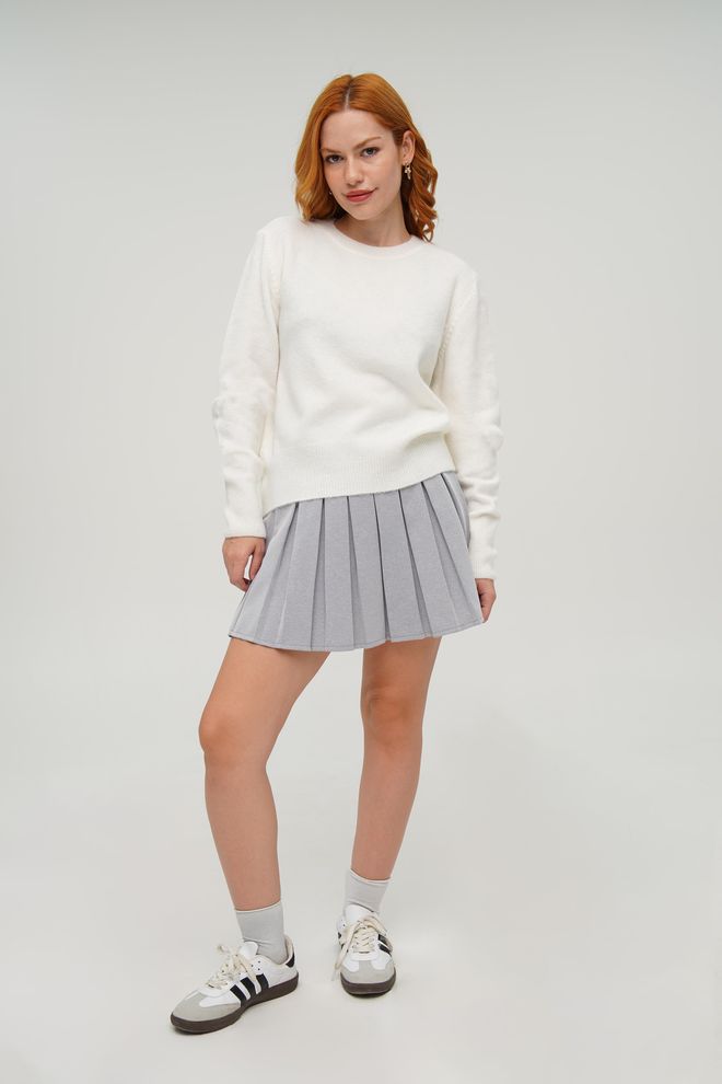 Lustrin White Sweater Casual Preppy Round Neck Regular Fit Wholesale Clothing 1