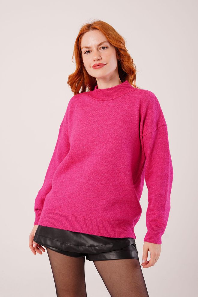 Lustrin Fuchsia Trui Met Polohals En Oversized Pasvorm Groothandel Kleding Casual