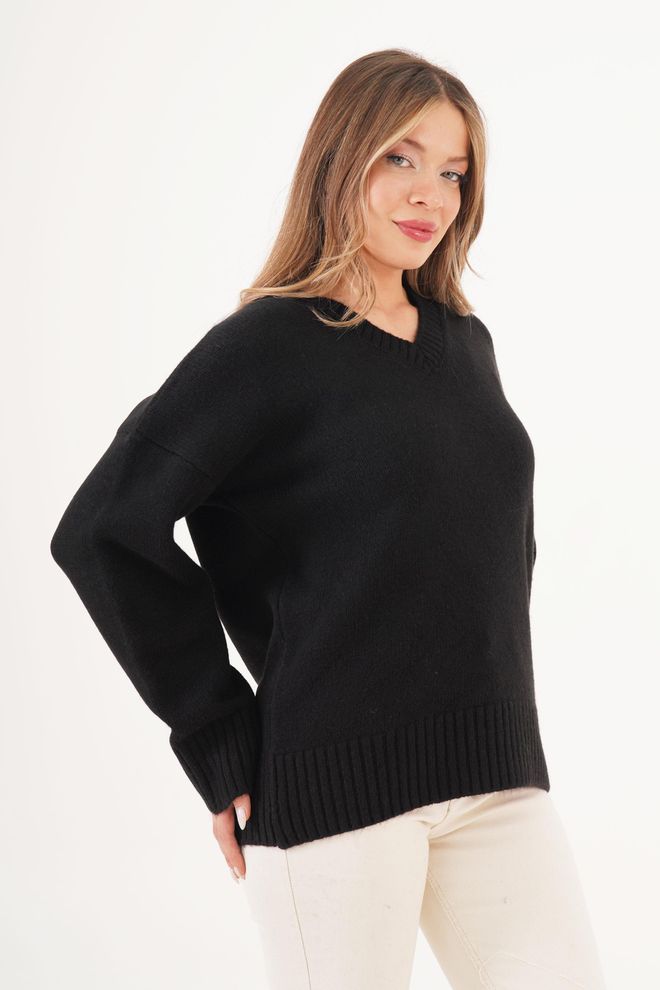 Lustrin Black Oversized V Neck Sweater With Long Sleeves Wholesale Clothing 1