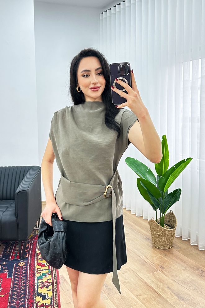 Lustrin Μπλούζα Χακί Με Μανίκια Καπα Και Ψηλή Λαιμόκοψη Χονδρικό εμπόριο ενδυμάτων Casual