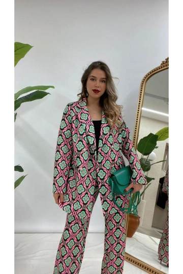 A wholesale clothing model wears  Patterned Trousers Jacket Set - Pink & Green
, Turkish wholesale Suit of Maxi Modena