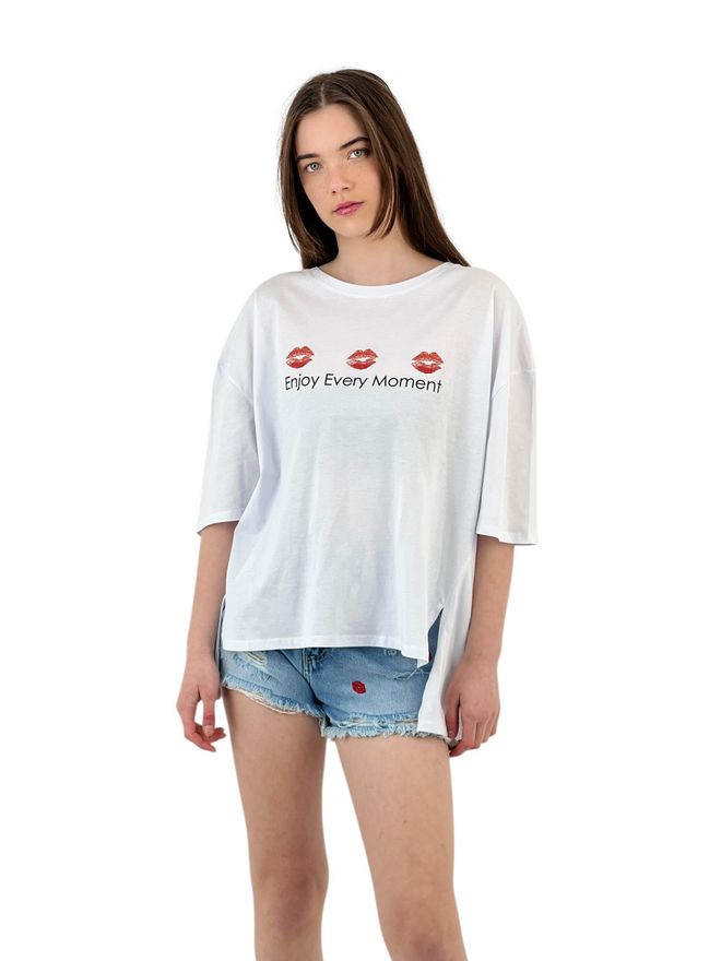 MISS POEM Every Moment” Lip Printed White Oversize T Shirt Wholesale Clothing No Fabric