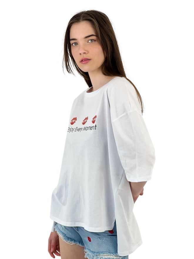 MISS POEM Every Moment” Lip Printed White Oversize T Shirt Wholesale Clothing 12