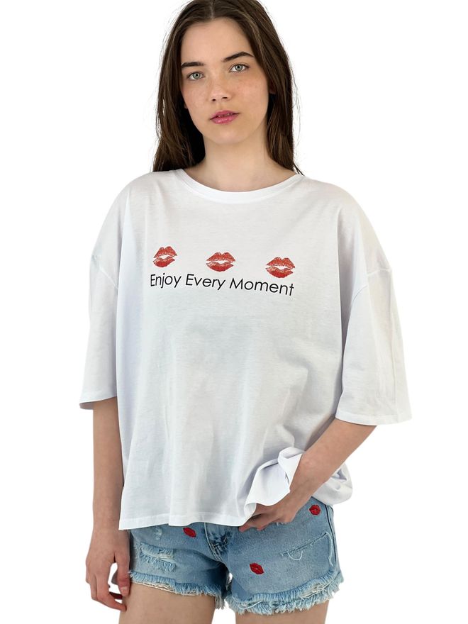 MISS POEM Every Moment” Lip Printed White Oversize T Shirt Wholesale Clothing 4