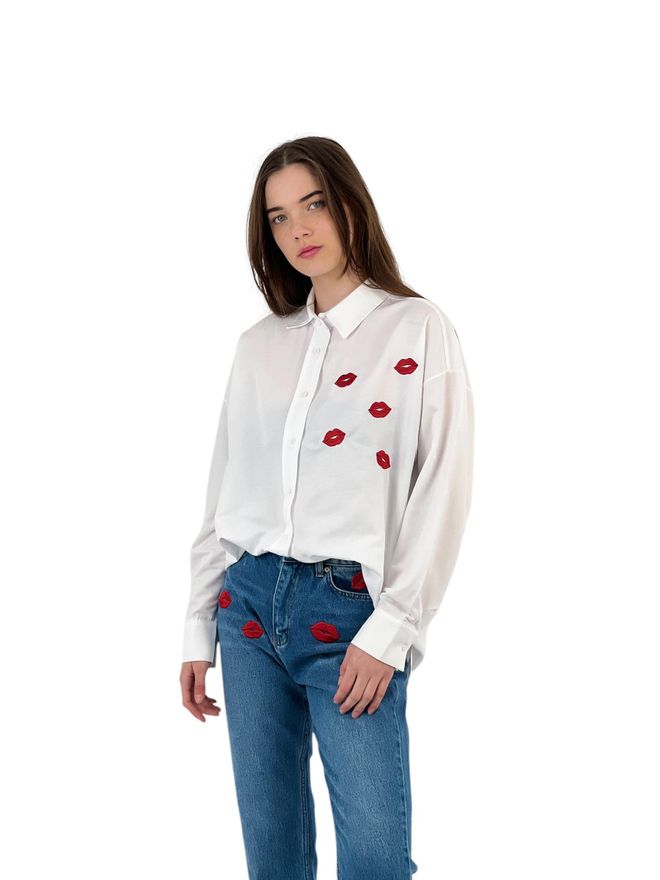 MISS POEM Chemise Surdimensionnée Broderie Sur Les Lèvres Détaillée Vêtements en gros Décontracté