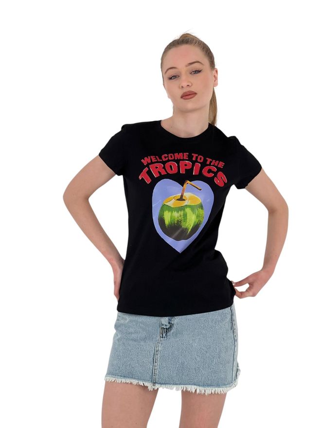 MISS POEM T shirt D'été Noir À Manches Courtes Et Imprimé De Fruits Vêtements en gros Décontracté