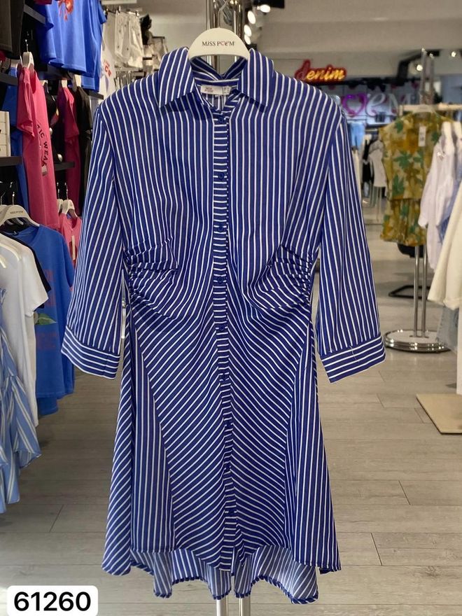 MISS POEM Blaues Kleid Mit Rüschenfront Und Vollen Knöpfen Großhandelskleidung Lässig