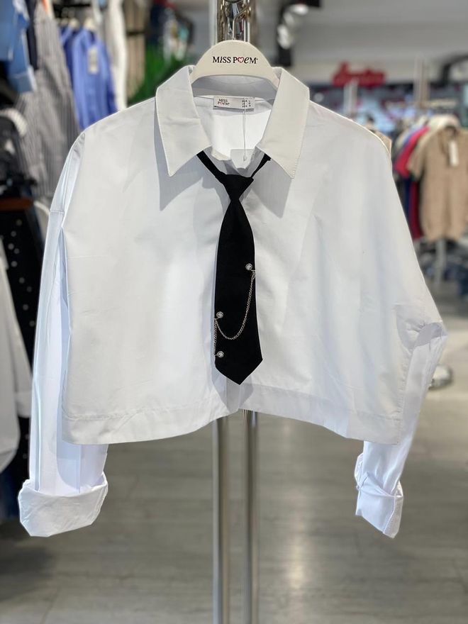 MISS POEM Chemise Blanche Décontractée Oversize Courte Avec Encolure Échancrée Vêtements en gros Décontracté