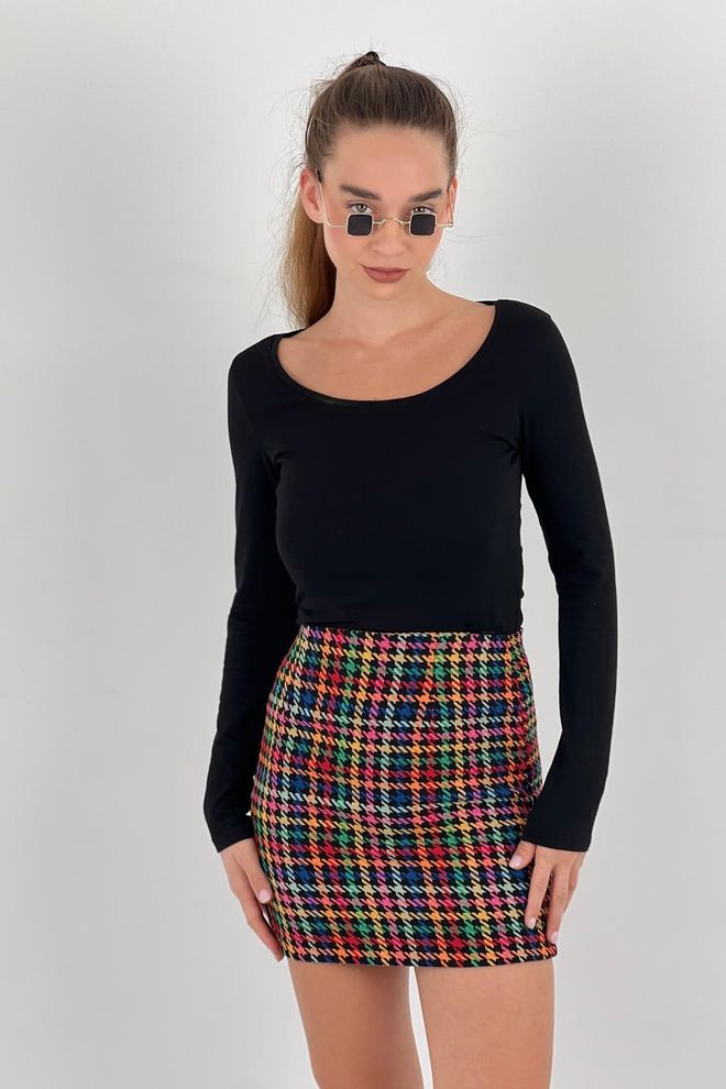 MISS POEM Jupe Courte Moulante À Motif À Carreaux Multicolore Taille Haute Vêtements en gros Décontracté