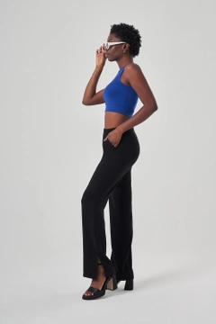 Hurtowa modelka nosi MZC10015 - Sandy Crop Blouse - Saks, turecka hurtownia Bluza firmy MZL Collection