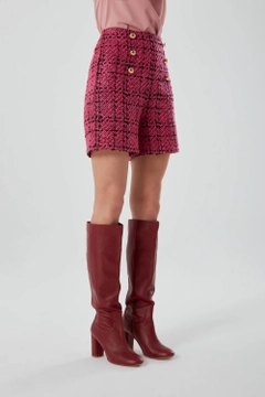 A wholesale clothing model wears MZC10028 - Tuvit Shorts - Fuchsia, Turkish wholesale Shorts of MZL Collection