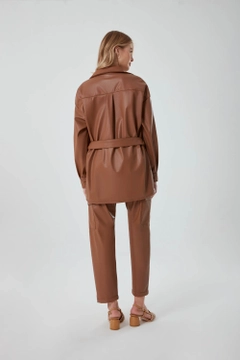 Een kledingmodel uit de groothandel draagt MZC10034 - Leather Detailed Tunic - Camel, Turkse groothandel Tuniek van MZL Collection