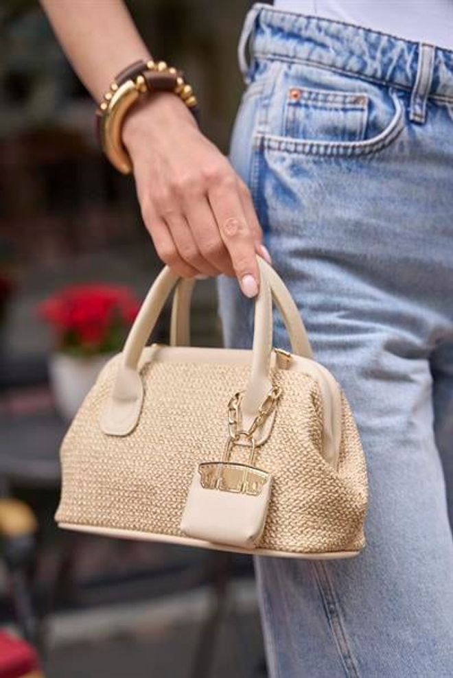 Madamra Minibolso Con Textura De Malla Color Crema Ropa al por mayor 0
