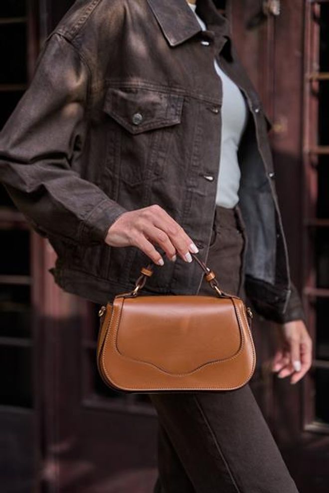 Madamra Cross Strap Hand And Shoulder Bag With Lid Taba Wholesale Clothing 1