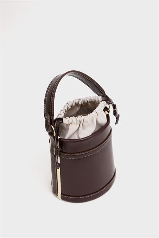 Madamra Kahverengi Kadın Kova Çanta Kontrast Dikiş Detaylı El Ve Omuz Taşıma Tasarımı Toptan Giyim 3