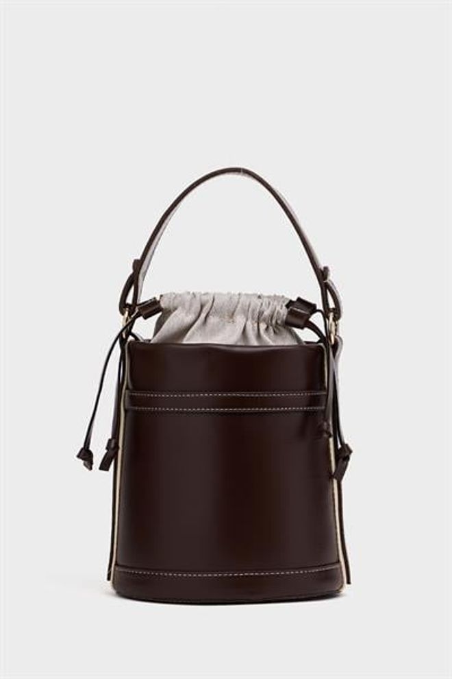 Madamra Kahverengi Kadın Kova Çanta Kontrast Dikiş Detaylı El Ve Omuz Taşıma Tasarımı Toptan Giyim 2