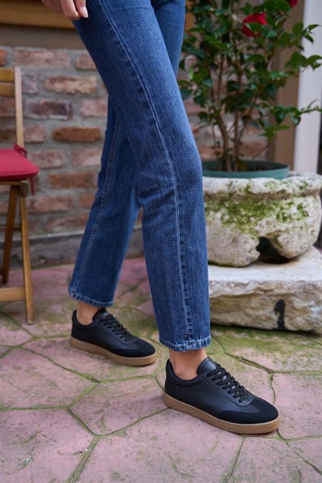 Madamra Tênis Pretos Com Logotipo Detalhado Roupas por atacado 0