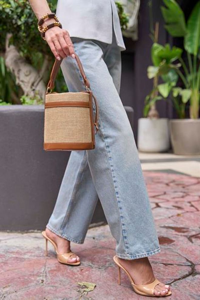 Madamra Kontrast Dikişli Kova El Ve Omuz Çanta Taba Hasır Toptan Giyim 1