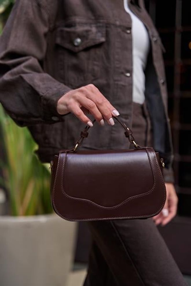 Madamra Cross Strap Hand And Shoulder Bag With Lid Brown Wholesale Clothing 1