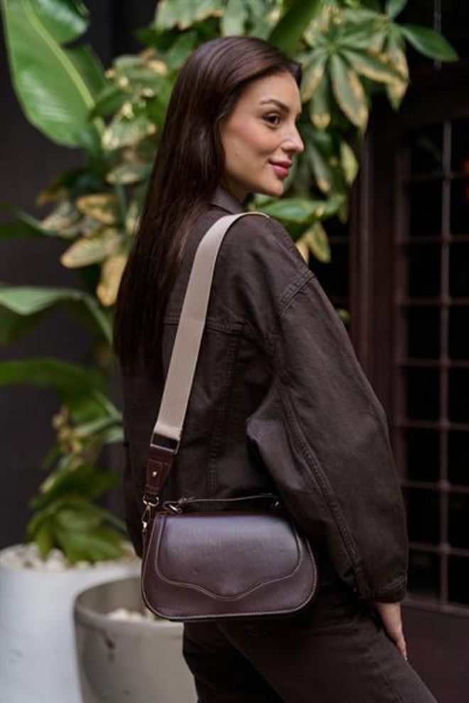 Madamra Cross Strap Hand And Shoulder Bag With Lid Brown Wholesale Clothing 2