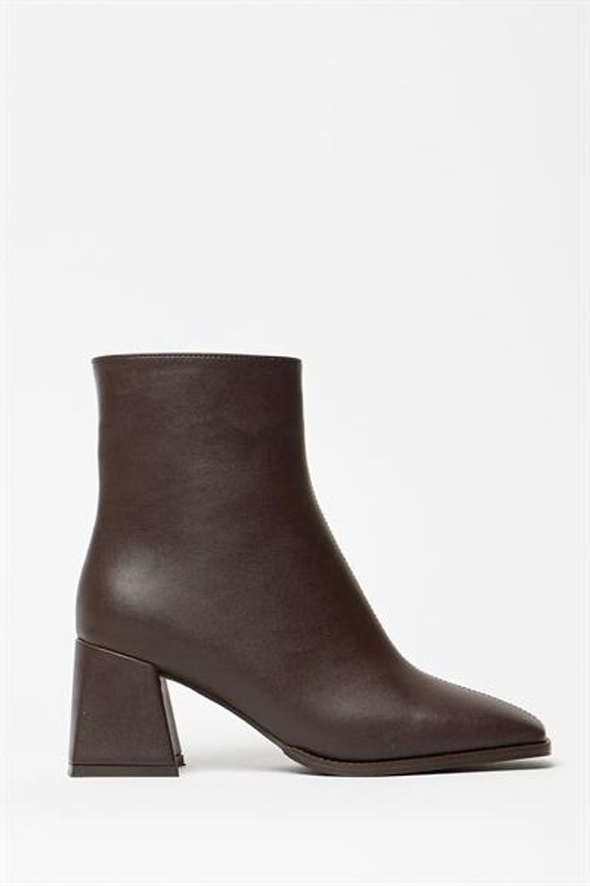 Madamra Stivali Marroni E Tacchi Con Punta A Bottone E Cerniera In Pelle PU A Contrasto Elegante Abbigliamento all'ingrosso 2