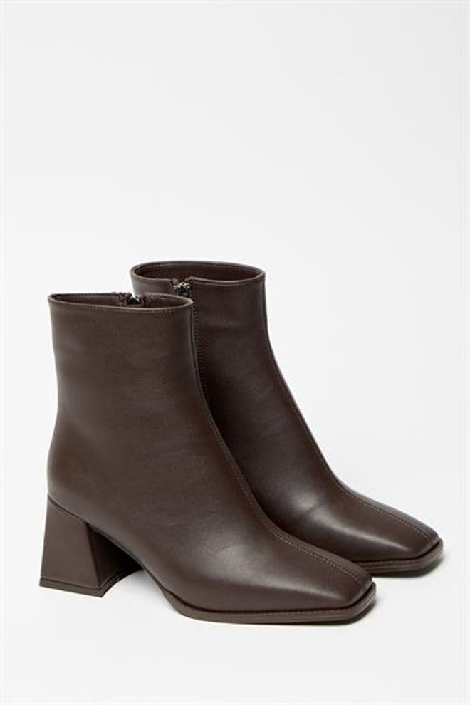 Madamra Stivali Marroni E Tacchi Con Punta A Bottone E Cerniera In Pelle PU A Contrasto Elegante Abbigliamento all'ingrosso 1