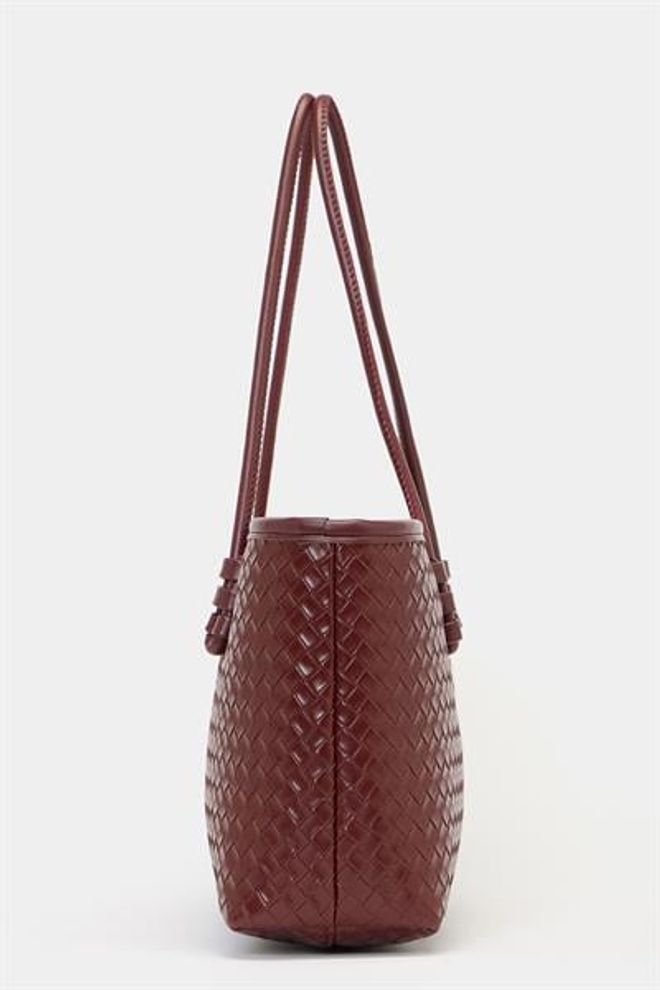 Madamra Knitted Pattern Pu Leather Hand And Shoulder Bag — Elegant Wide Form Burgundy Wholesale Clothing 4