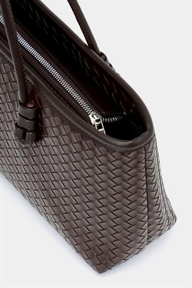 Madamra Mesh Pattern Pu Leather Hand And Shoulder Bag — Elegant Wide Form Brown Wholesale Clothing 1