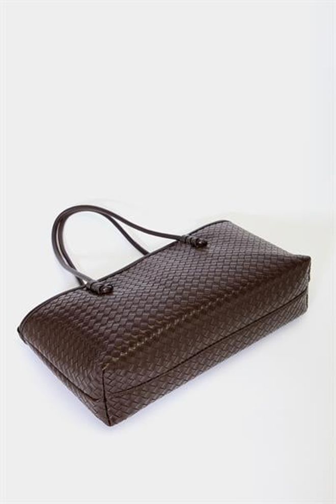 Madamra Mesh Pattern Pu Leather Hand And Shoulder Bag — Elegant Wide Form Brown Wholesale Clothing 4