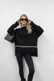 A wholesale clothing model wears 10006-knitwear-sweater-black, Turkish wholesale  of 