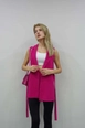 Ένα μοντέλο χονδρικής πώλησης ρούχων φοράει 10032-waistcoat, τούρκικο  χονδρικής πώλησης από 