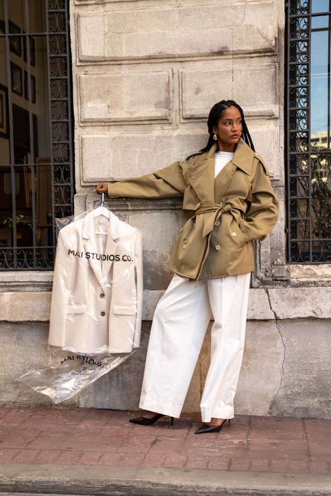 Mai Collection Khaki Trenchcoat Klassischer Eleganter Mantel Mit Knöpfen Großhandelskleidung Lässig