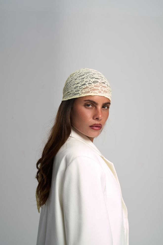 Mai Collection Κομψό Ασπρο Σάλι Με Ευέλικτα Στυλ Χονδρικό εμπόριο ενδυμάτων Εργασία