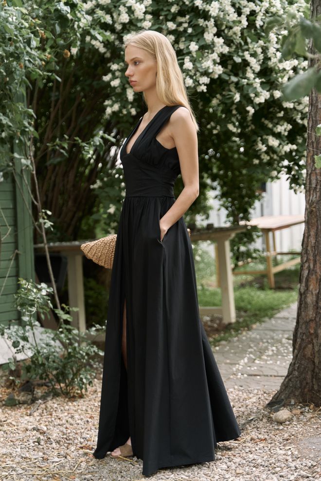 Mai Collection Црна Елегантна Хаљина Са Прорезом В изрезом И Дужином До Пода Велепродаја одеће Коктел