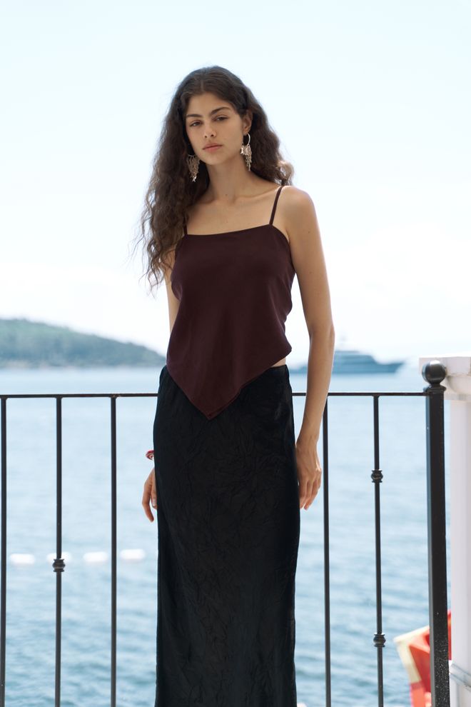 Mai Collection Crop Top Rouge Bordeaux Avec Encolure Carrée Et Coupe Étroite Vêtements en gros Décontracté