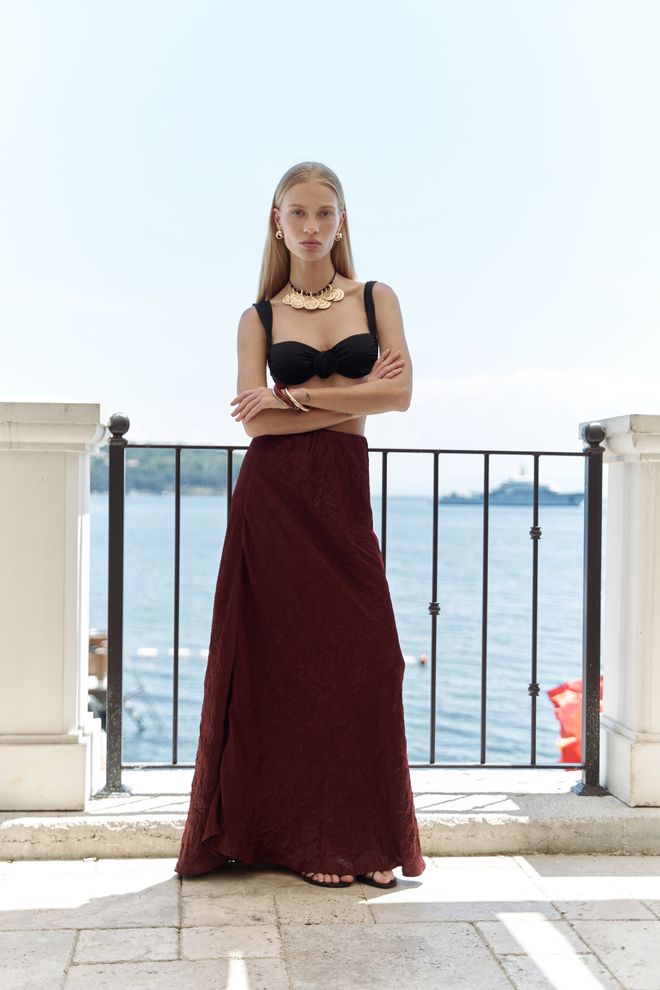 Mai Collection Ruda Elegantiška Formalu Seksuali Asimetriška Maxi Sijonas Aukštu Liemeniu Didmeninė prekyba drabužiais Čiuožėjos