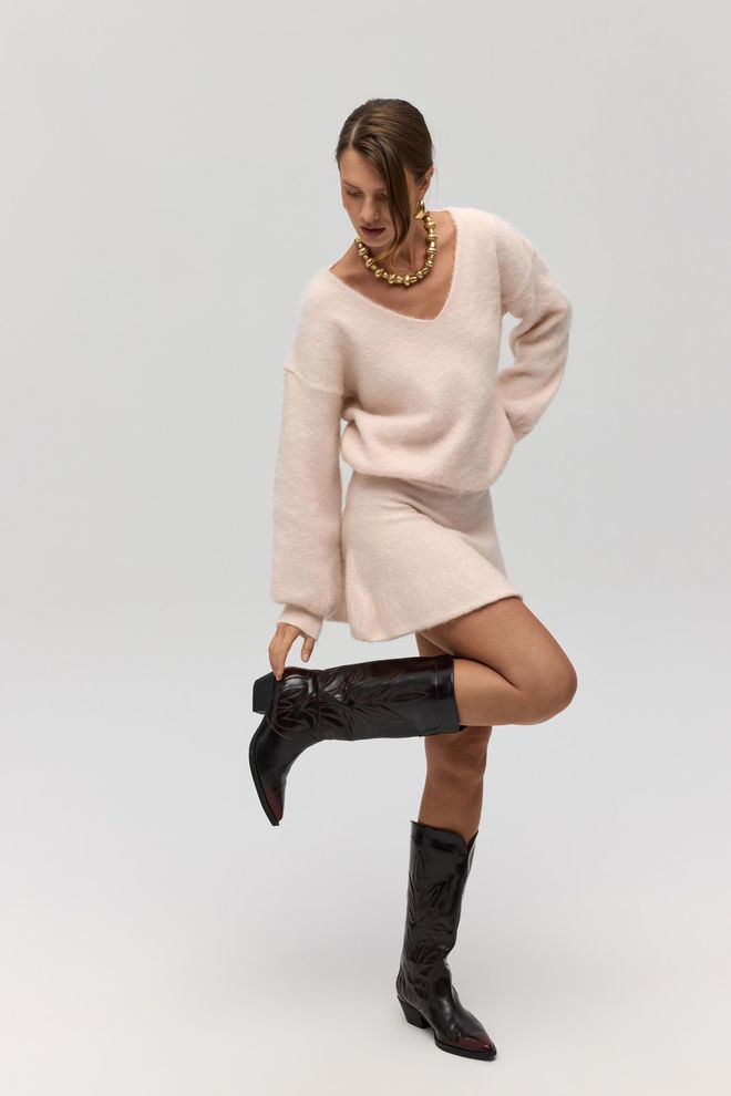 Mai Collection Бежевый Свитер С V образным Вырезом Длинными Рукавами И Оверсайз Кроем Оптовая продажа одежды 5