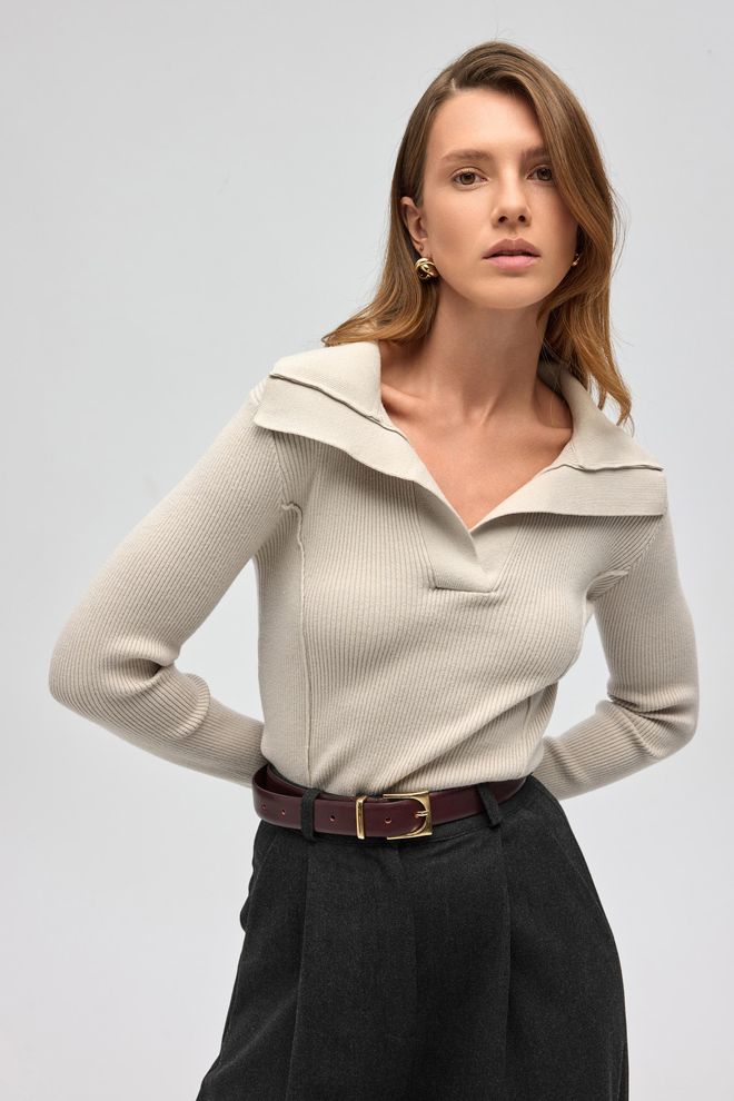 Mai Collection Bej Kazak V Yaka Ve Dar Kalıp Toptan Giyim Gündelik