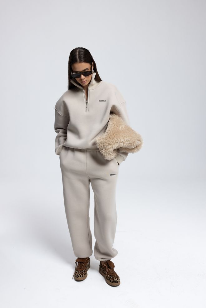 Mai Collection Поставил Бежевый Повседневный Виды Спорта Уличная Одежда Оптовая продажа одежды Повседневный