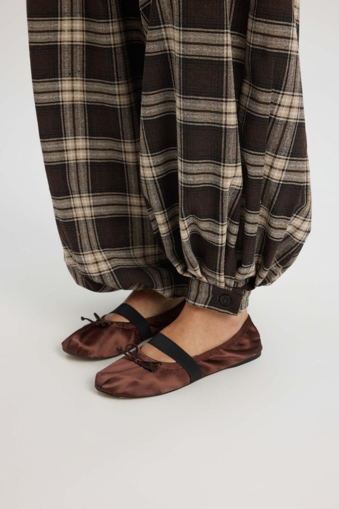 Mai Collection Bruine Palazzo Broek Met Geruit Patroon Groothandel Kleding Herfst