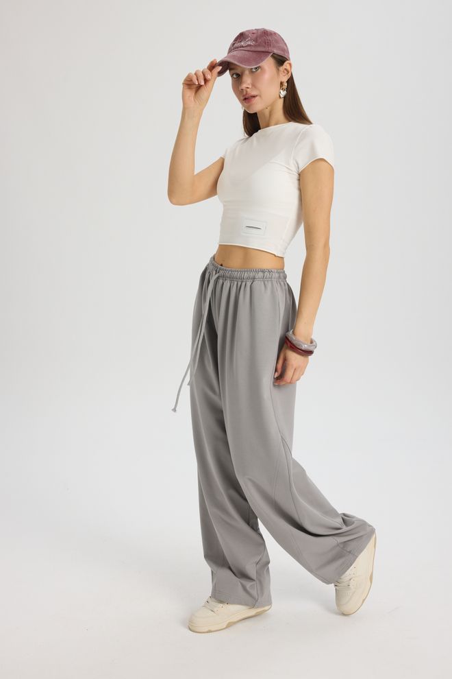 Mai Collection Bijeli Ležerni Set Ulične Mode S Mini Padobranskom Suknjom Veleprodaja odjeće Lounge