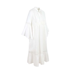Ένα μοντέλο χονδρικής πώλησης ρούχων φοράει 23346 - Guipure Detailed Pure Organic Cotton Midi Dress - White, τούρκικο Φόρεμα χονδρικής πώλησης από Mare Style