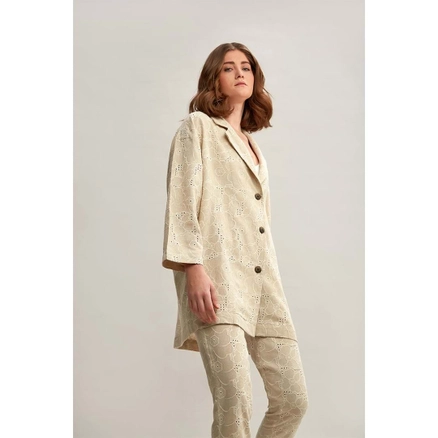 A model wears 23357 - Comfortable Cut Buttoned Linen Embroidered Jacket, wholesale Jacket of Mare Style to display at Lonca