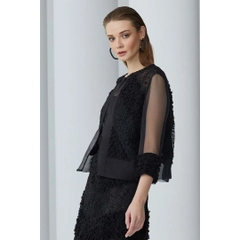 Una modella di abbigliamento all'ingrosso indossa 23364 - Patterned Organza Jacket - Black, vendita all'ingrosso turca di Giacca di Mare Style