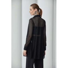 Модел на дрехи на едро носи 33196 - Comfortable Cut Transparent Sleeve Embroidered Shirt - Black, турски едро Риза на Mare Style