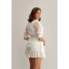 A wholesale clothing model wears 33200 - Sheer Embroidered Jacket with Pocket and Zipper - White, Turkish wholesale Jacket of Mare Style