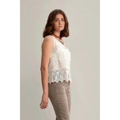 A wholesale clothing model wears 33206 - Strapped V Neck Cotton Brode Blouse - White, Turkish wholesale Blouse of Mare Style