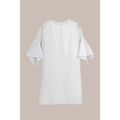 Een kledingmodel uit de groothandel draagt 33209 - Trumpet Sleeve Cotton Mini Embroidery Dress - White, Turkse groothandel Jurk van Mare Style